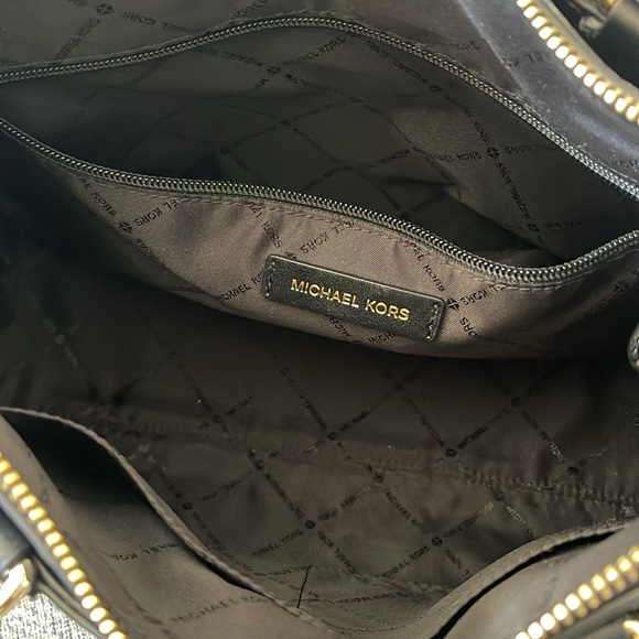 MICHAEL KORS AUSTEN SMALL SATCHEL HANDBAG - Picture 15 of 16